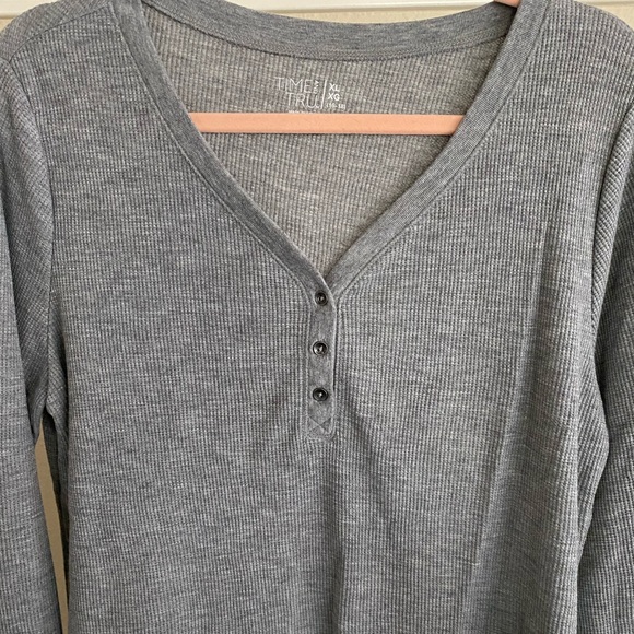 Women’s Ribbed Henley - Picture 7 of 7